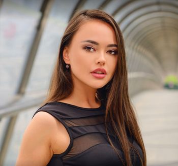 Anna Moon