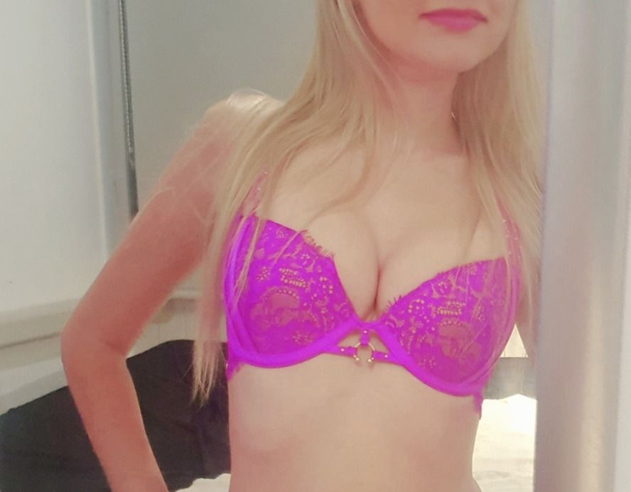 whitegirlyours OnlyFans profile picture