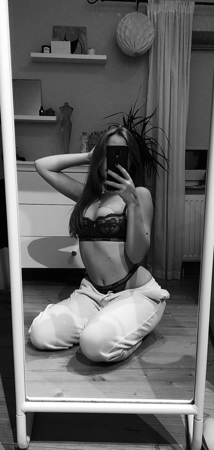 janare OnlyFans picture