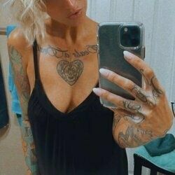 u193053945 OnlyFans picture