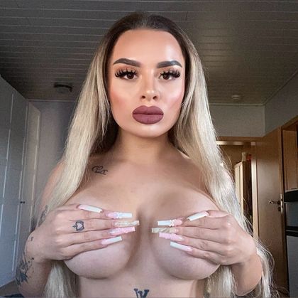 inkedmarieee OnlyFans picture