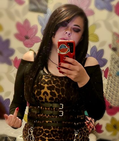 doeshelooklikeabitch420 OnlyFans picture