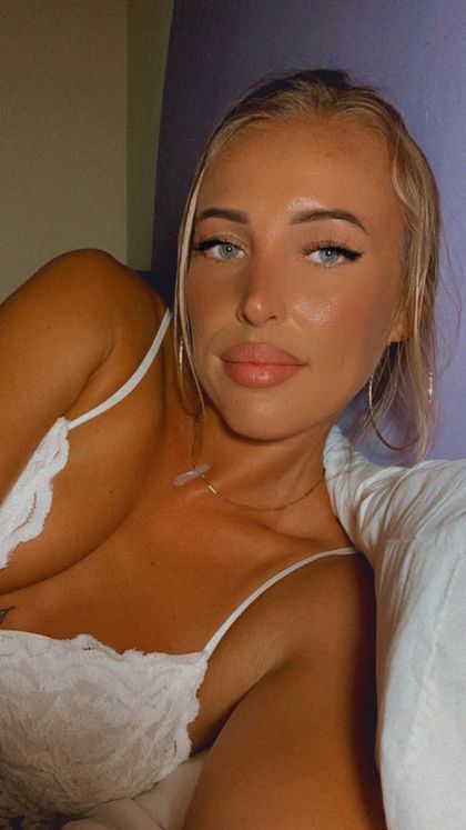 unrulymeri OnlyFans picture