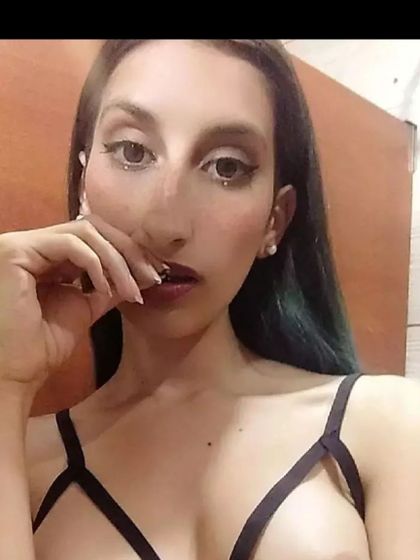 lolaa1995 OnlyFans picture