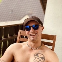 manu1984 OnlyFans picture