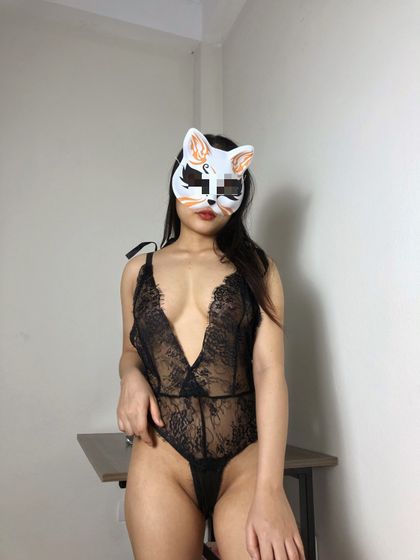 vikanguyen OnlyFans picture