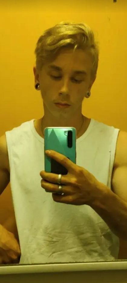 sandhill865 OnlyFans picture