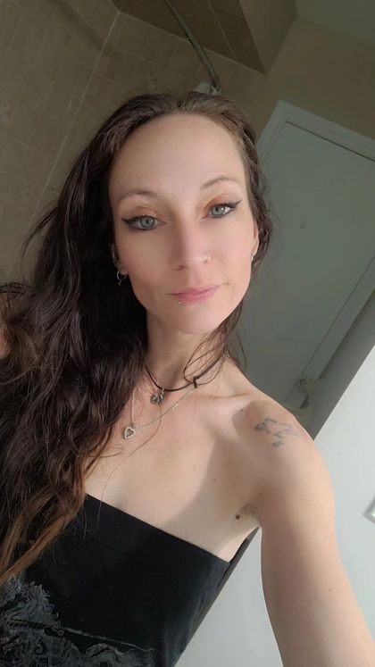 viviennecrystal OnlyFans picture