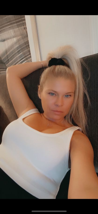 ashley_logan OnlyFans picture