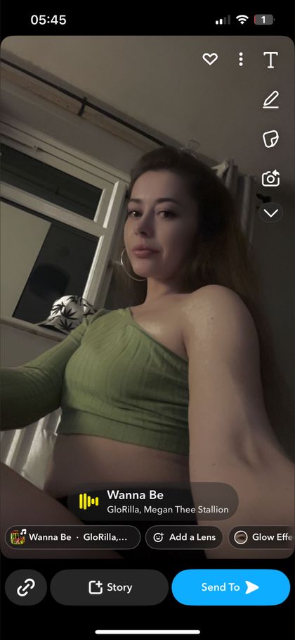 aprilskinner-x OnlyFans picture