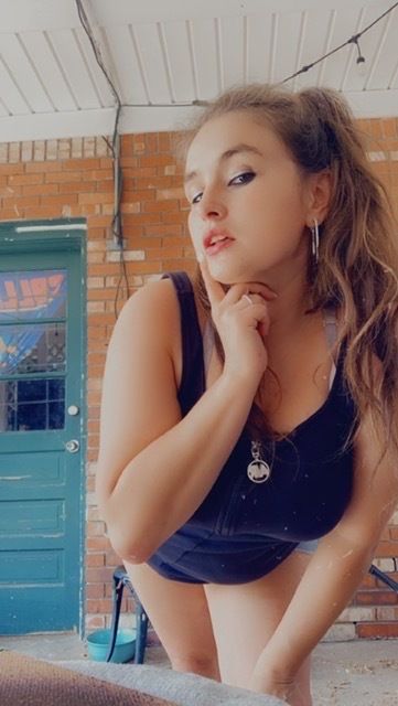 buzzbunnibitch42 OnlyFans picture