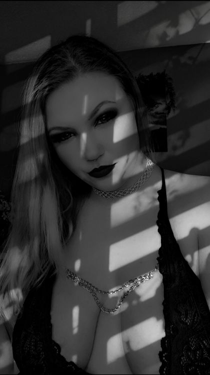 emilyvoid OnlyFans picture