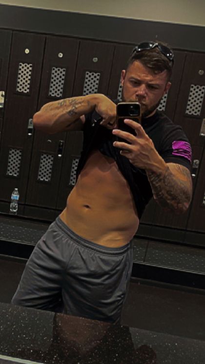 scottiee82 OnlyFans picture