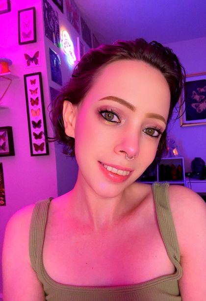 ariahazefree OnlyFans picture