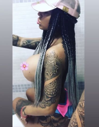 morenitatuada OnlyFans picture