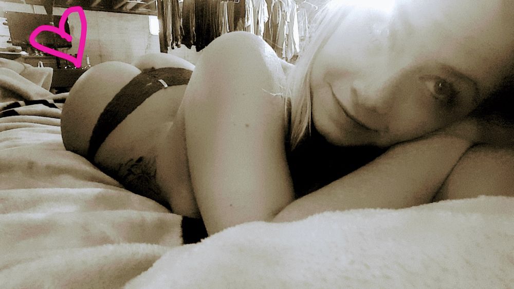foxxyroxxy27 OnlyFans profile picture