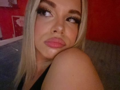 bigsdickmoodiestblonde OnlyFans picture
