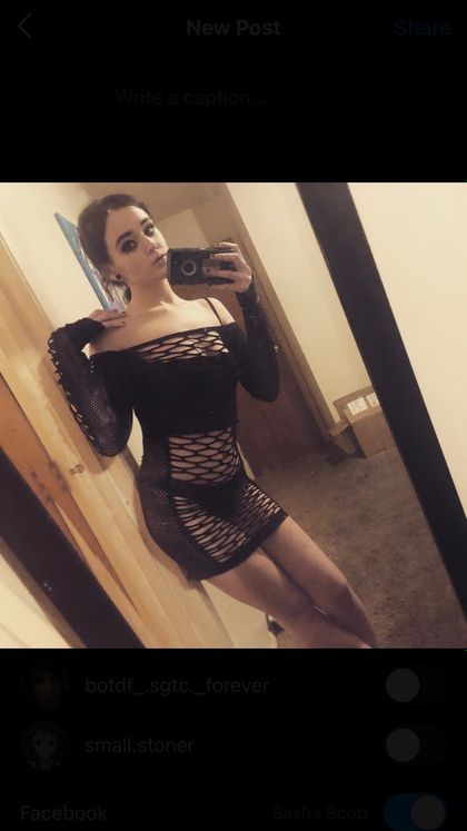 emobitchsasha OnlyFans picture