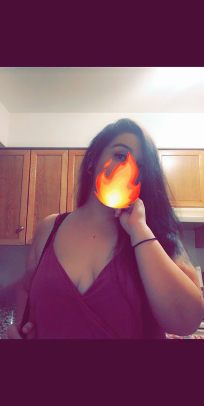 chmpgnemamiiii OnlyFans picture