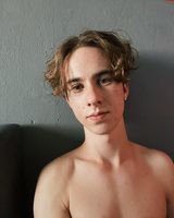 u168686262 OnlyFans picture