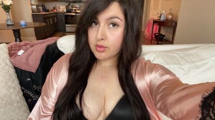 juliemartini222 OnlyFans picture