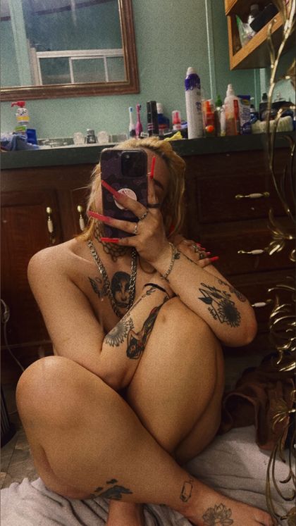 crispydrop OnlyFans picture
