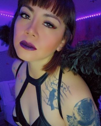 sol_lipstick OnlyFans - Free Trial - Photos - Socials | FansMetrics.com