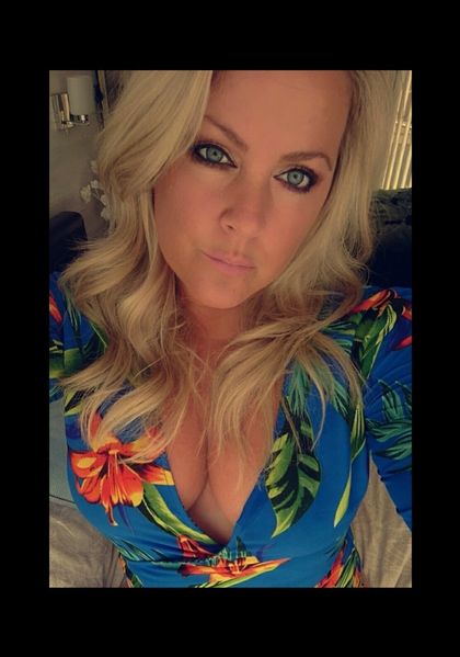 naughty-blondie OnlyFans picture