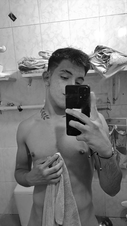 agustiin_01 OnlyFans picture