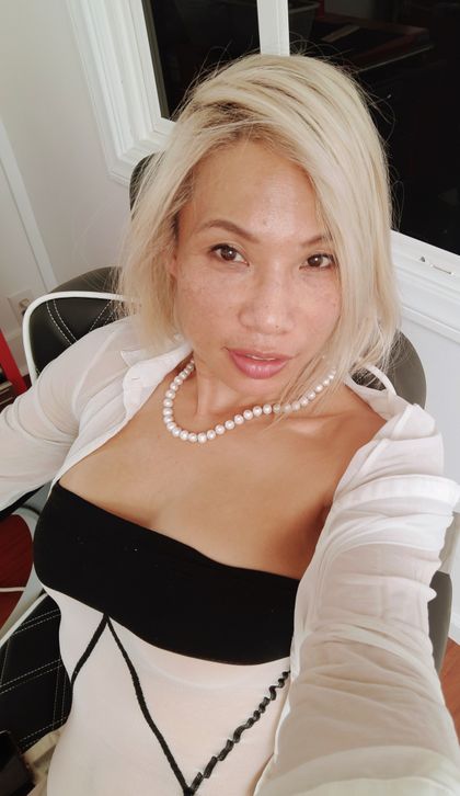 thenaughtybarberess OnlyFans picture