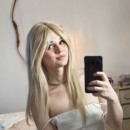 camillaisadoll OnlyFans picture