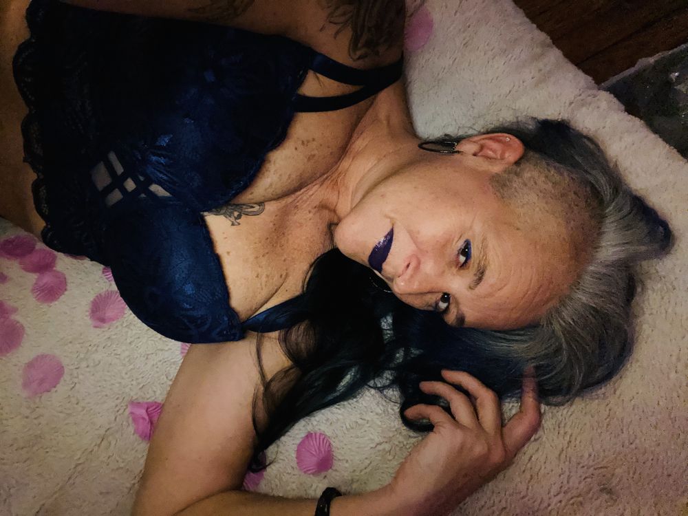 heavenlyheidi OnlyFans profile picture