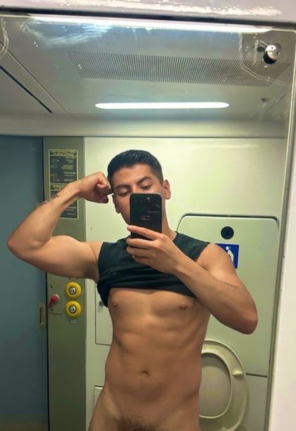 kroblitas OnlyFans picture