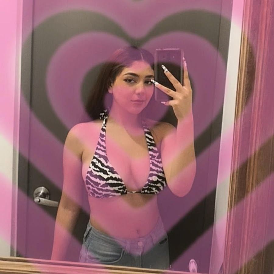 itzel_burci OnlyFans profile picture