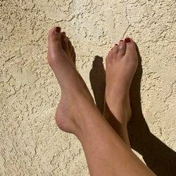 belowbeesknees OnlyFans picture