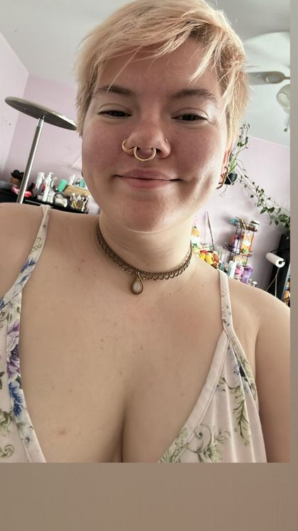 elliebunni OnlyFans picture