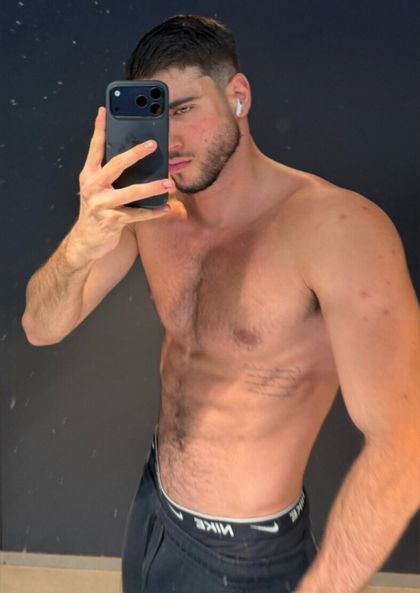 giantzayd OnlyFans picture