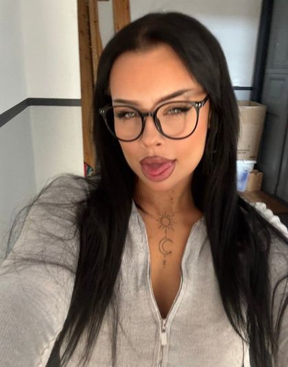 larabttnn OnlyFans picture