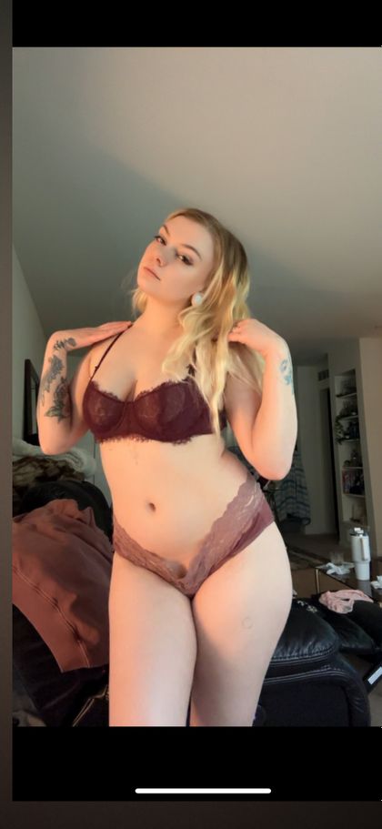 emmycakee OnlyFans picture