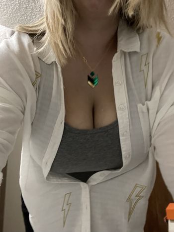 Alotta TIT Alexis