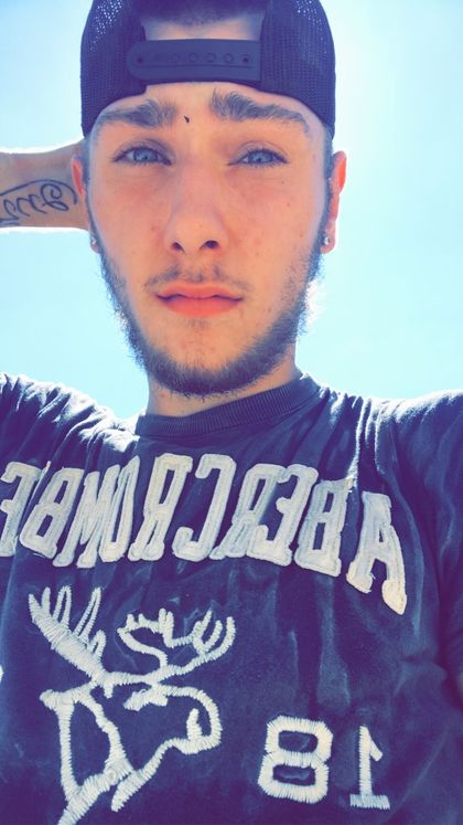 joey111018 OnlyFans picture