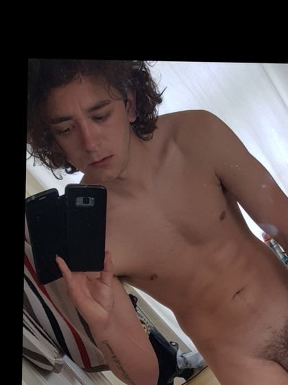 curlychemist OnlyFans picture