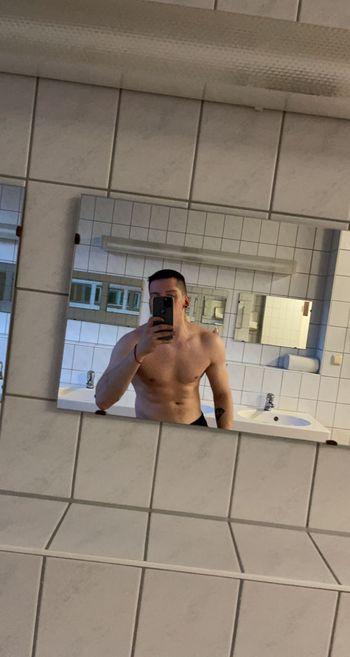 MARK NUDES