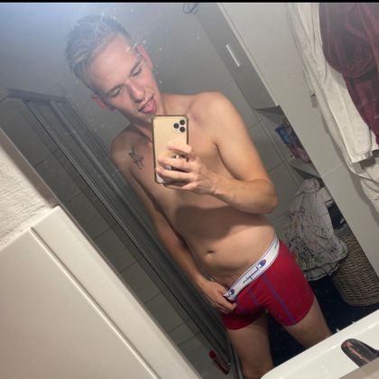 romas_00 OnlyFans picture