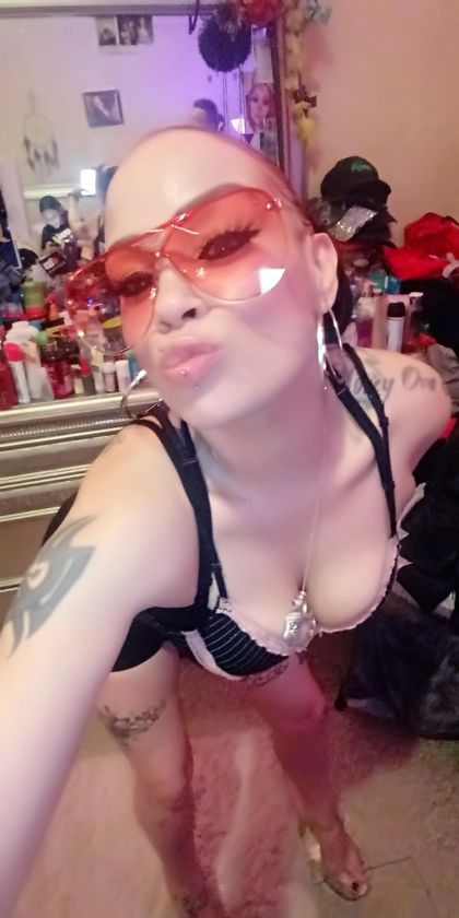 whitechocolate1775 OnlyFans picture