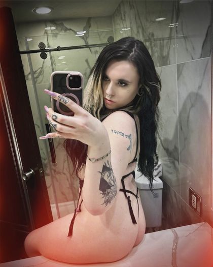 devyn_winter OnlyFans picture
