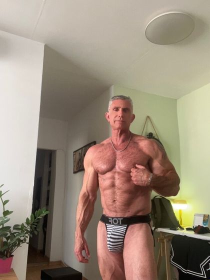 yonalef OnlyFans picture