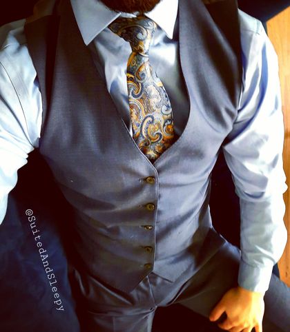 suitedandsleepy OnlyFans picture