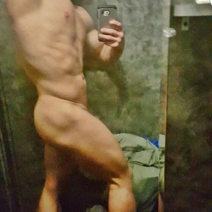 r_johnson2414 OnlyFans picture