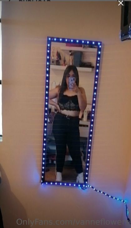 vanneflowers OnlyFans picture